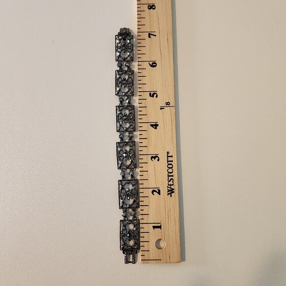 Vintage Monet Rhinestone Link Bracelet Black & Silver - Picture 5 of 6